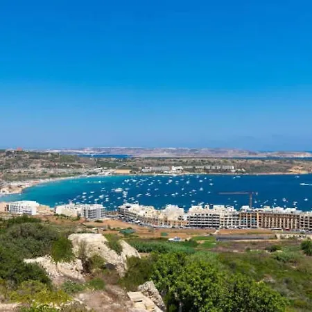 Daire A Large, Fully Equipped 2br In By 360 Estates