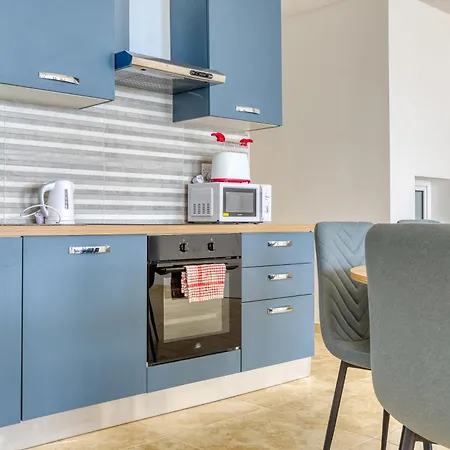 A Large, Fully Equipped 2br In By 360 Estates Mellieha