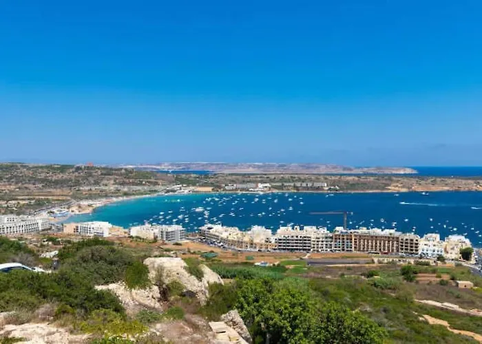 Appartement A Large, Fully Equipped 2br In By 360 Estates