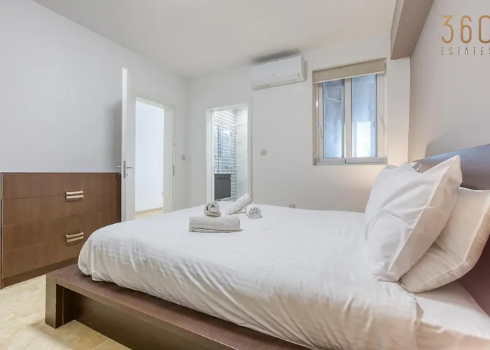 A Large, Fully Equipped 2br In By 360 Estates * Mellieħa