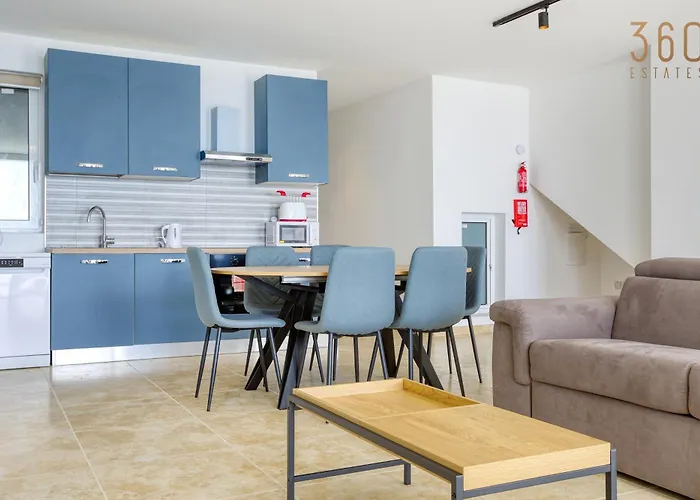 A Large, Fully Equipped 2br In By 360 Estates Appartement Mellieħa